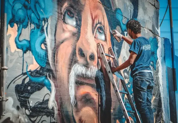 Graffiti Kunst beauftragen: Kosten, Künstler & rechtliche Tipps