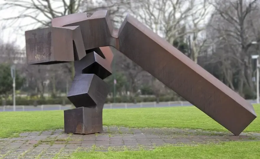 Eduardo Chillida Skulpturen: Meisterwerke, Philosophie & Wert