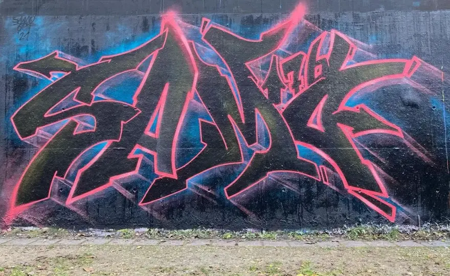 Graffiti-Sprayer finden: Profi-Künstler beauftragen & Kosten kalkulieren